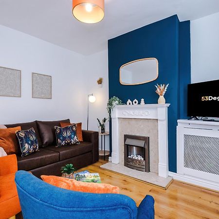 New! Spacious 2-Bed Home In Chester City-Centre By 53 Degrees Property, Ideal For Couples & Small Groups, Great Location - Sleeps 5 Exterior foto