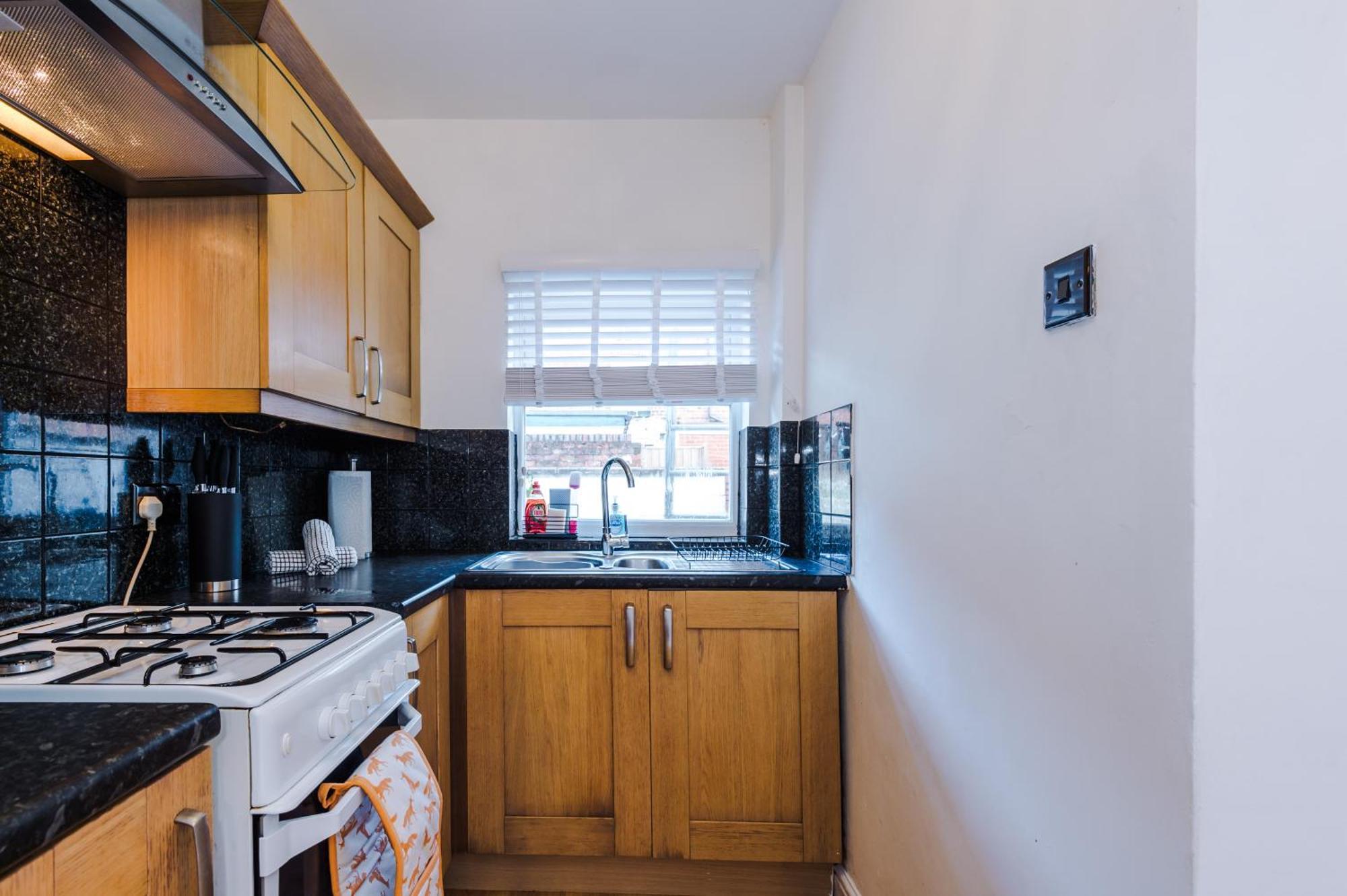 New! Spacious 2-Bed Home In Chester City-Centre By 53 Degrees Property, Ideal For Couples & Small Groups, Great Location - Sleeps 5 Exterior foto